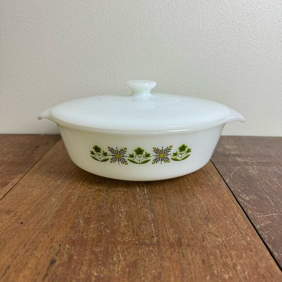 Fire King GREEN MEADOW FLOWERS Casserole Dish w Lid 437 Anchor‎ Hocking - Picture 1 of 9
